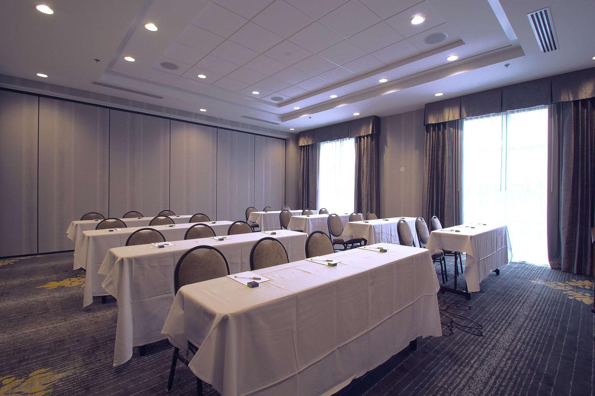 Hampton Inn & Suites Columbus/University Area Extérieur photo
