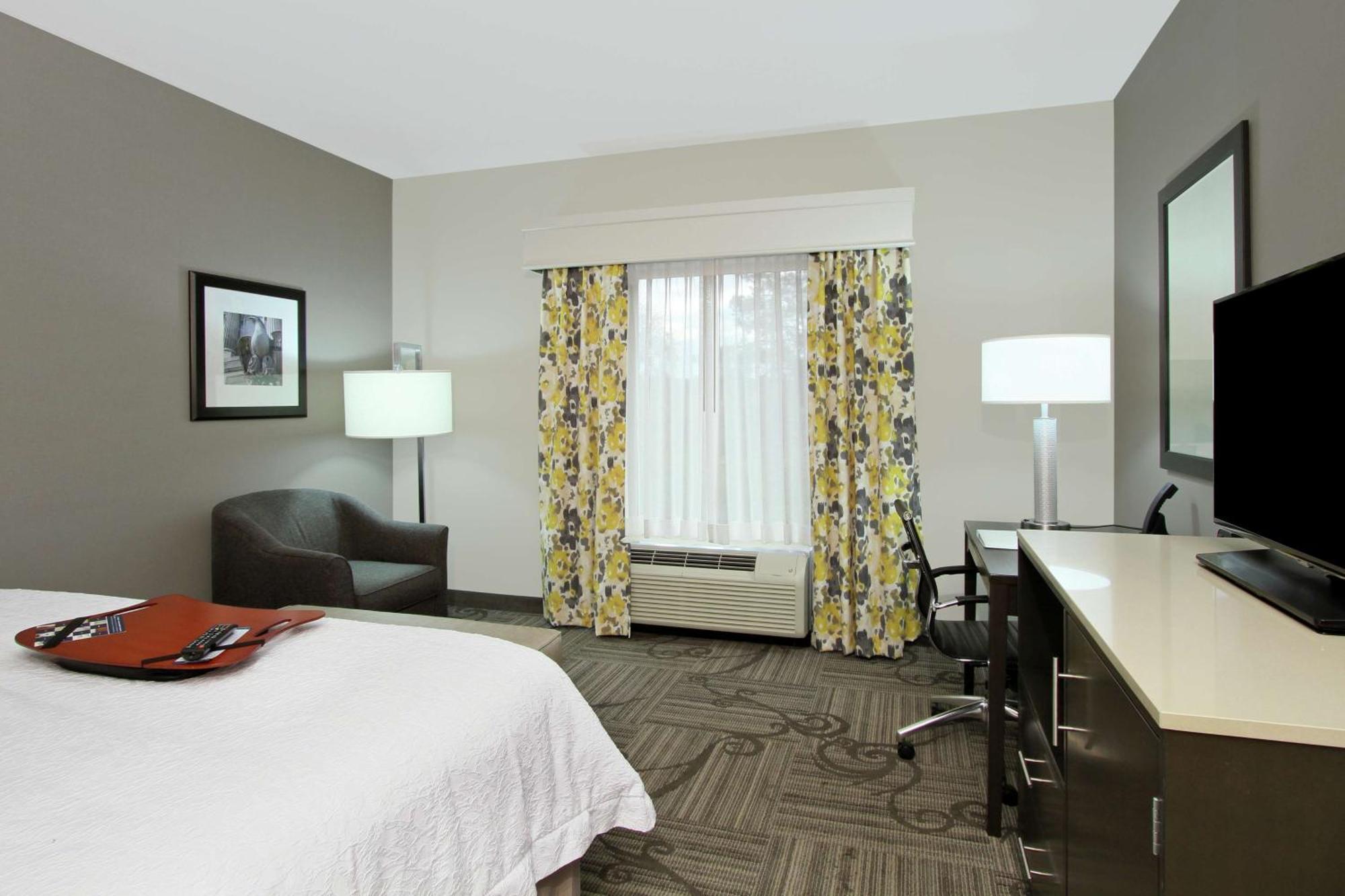 Hampton Inn & Suites Columbus/University Area Extérieur photo