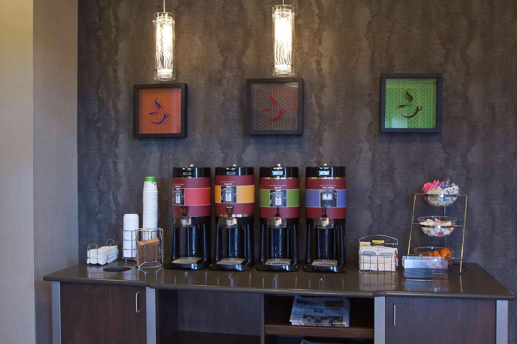 Hampton Inn & Suites Columbus/University Area Extérieur photo